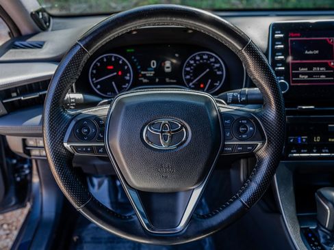 Used 2019 Toyota Avalon Touring w/ All Weather Liner Package FWD image 15