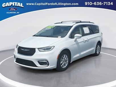 Used 2022 Chrysler Pacifica Touring-L