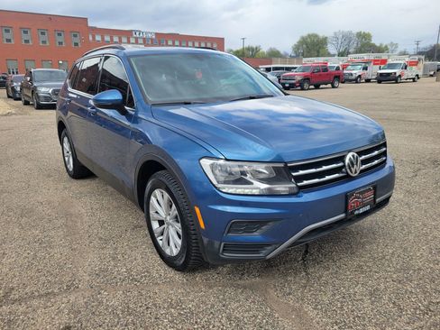Used 2019 Volkswagen Tiguan SE w/ Panoramic Sunroof Package FWD image 8
