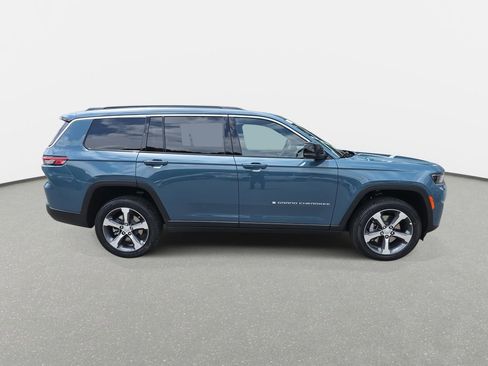 New 2026 Jeep Grand Cherokee L Limited AWD/4WD image 4