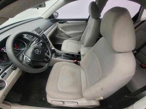 Used 2017 Volkswagen Passat 1.8T S FWD image 17