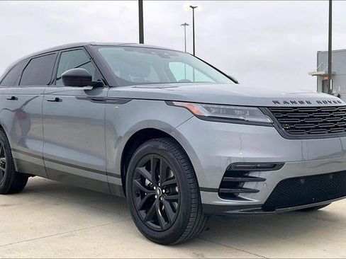 Used 2025 Land Rover Range Rover Velar Dynamic SE image 3