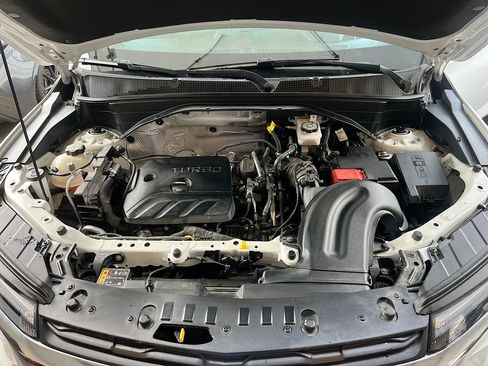 Used 2025 Chevrolet TrailBlazer LT w/ LT Cold Weather Package FWD image 28