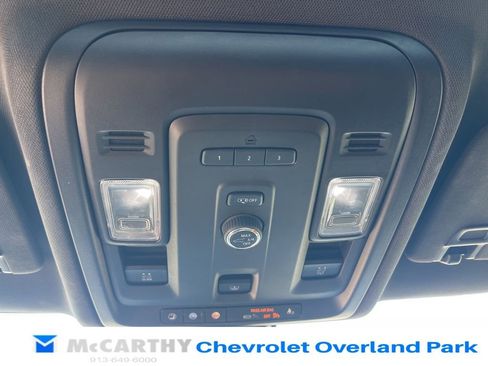 Used 2022 Chevrolet Suburban RST AWD/4WD image 34