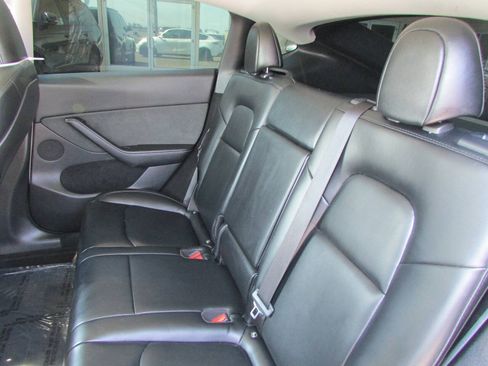 Used 2023 Tesla Model Y Long Range AWD/4WD image 26