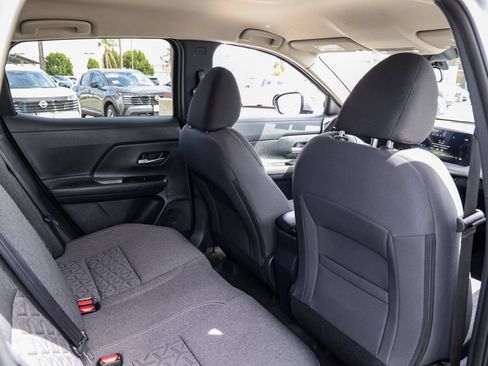 Used 2025 Nissan Kicks SV FWD image 17