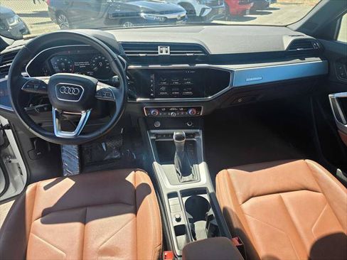 Used 2020 Audi Q3 2.0T Premium w/ Convenience Package AWD/4WD image 21