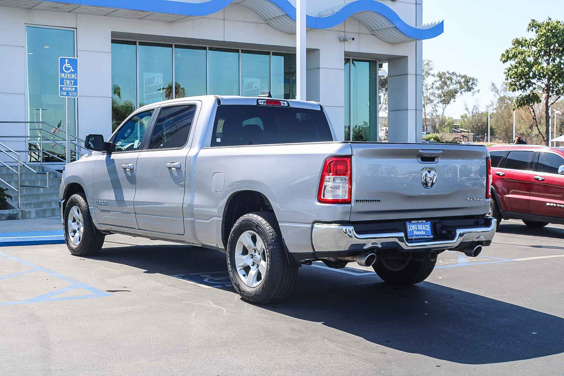 Used 2022 RAM 1500 Big Horn AWD/4WD image 9