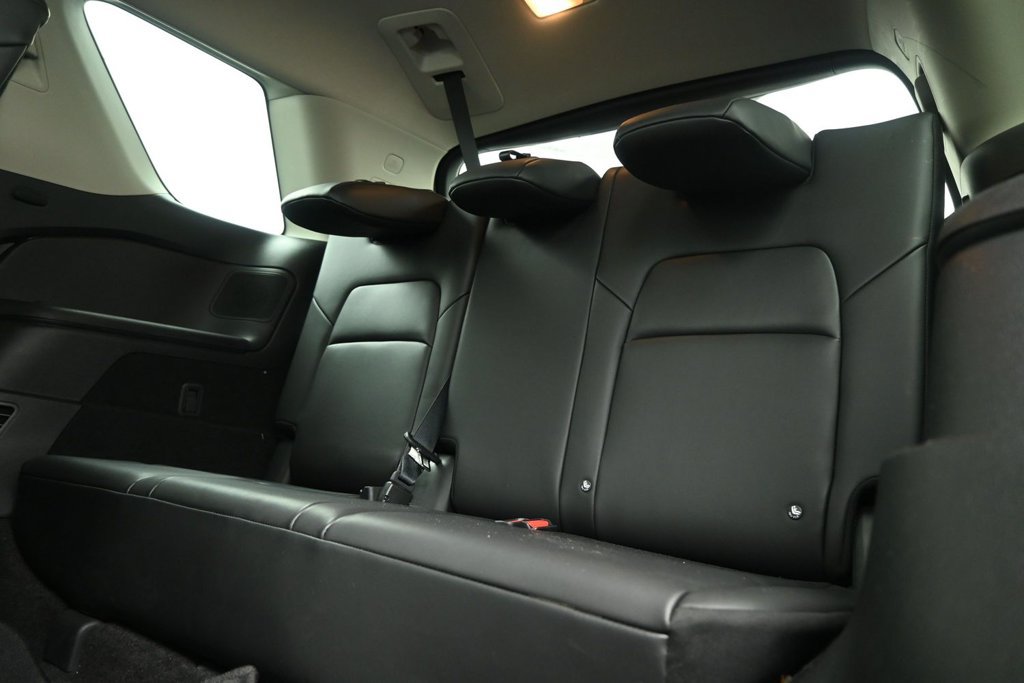 Used 2024 Nissan Pathfinder Platinum FWD image 13