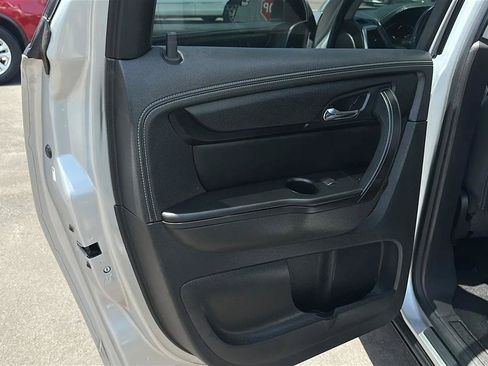 Used 2014 GMC Acadia SLE FWD image 20