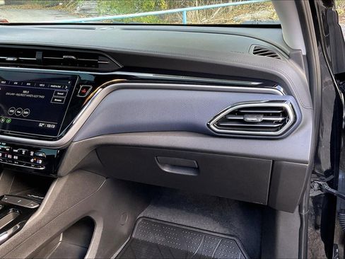 Used 2023 Chevrolet Bolt EUV Premier w/ Sun & Sound Package image 17