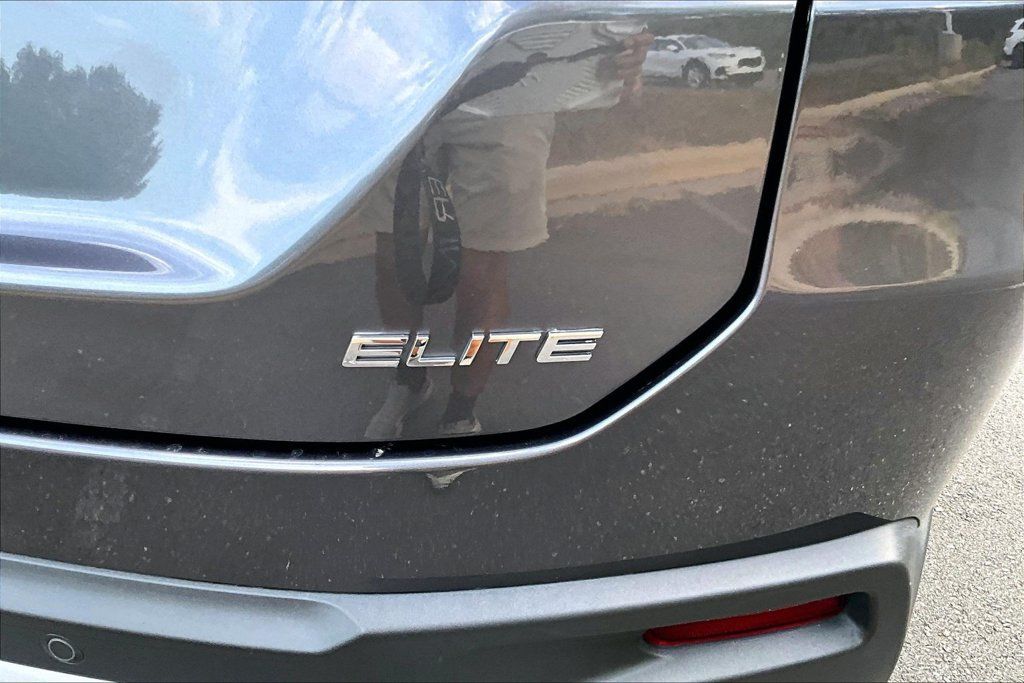 Used 2025 Honda Pilot Elite image 25