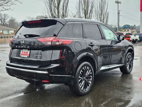 New 2026 Nissan Rogue Platinum image 3