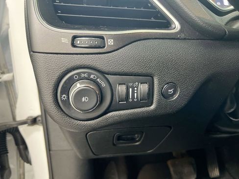 Used 2021 Jeep Cherokee Trailhawk w/ Sun, Sound & Nav Group image 19