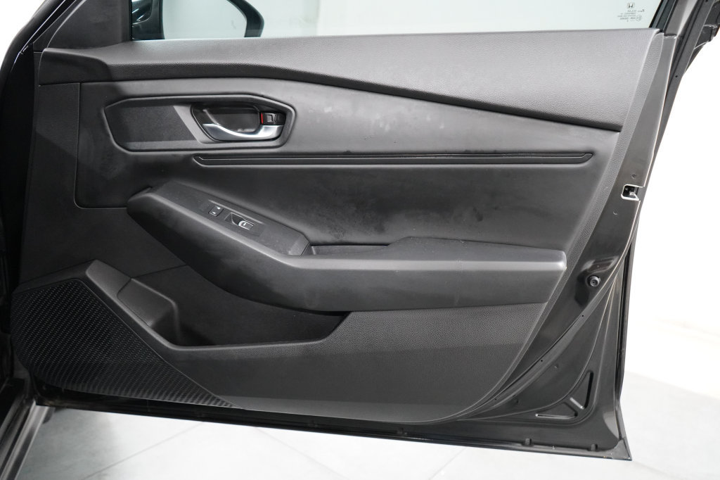 Used 2023 Honda Accord EX image 30