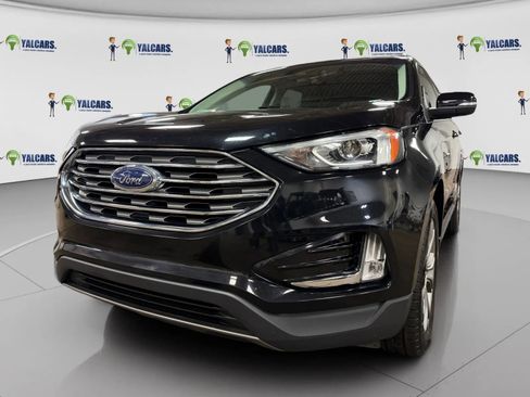 Used 2019 Ford Edge Titanium image 9