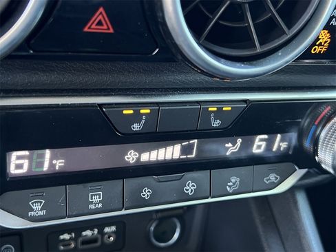 Certified 2024 Nissan Sentra SR image 17