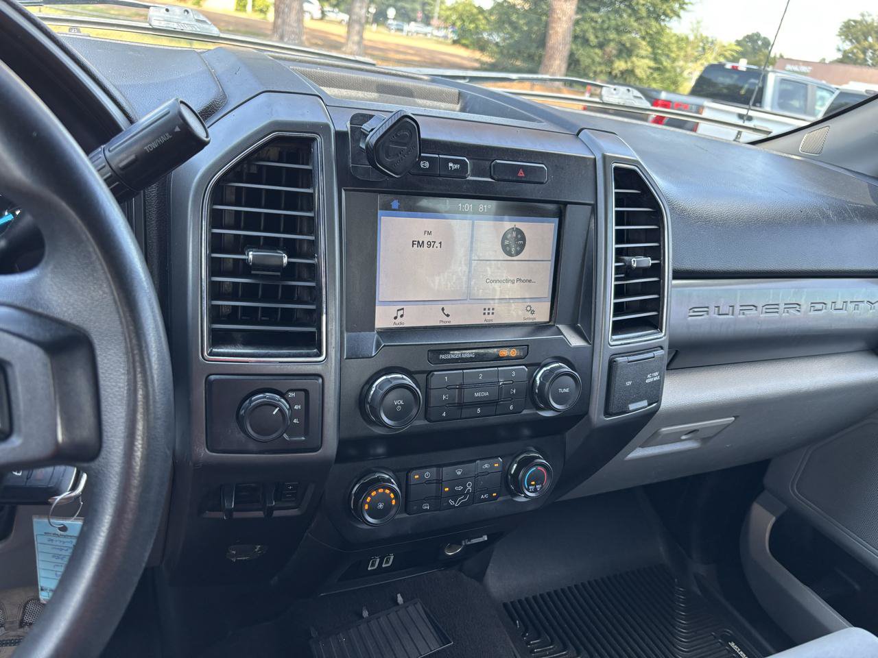 Used 2019 Ford F250 XLT w/ Snow Plow Prep Package AWD/4WD image 9