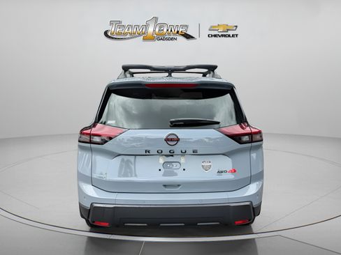 Used 2026 Nissan Rogue SV AWD/4WD image 7