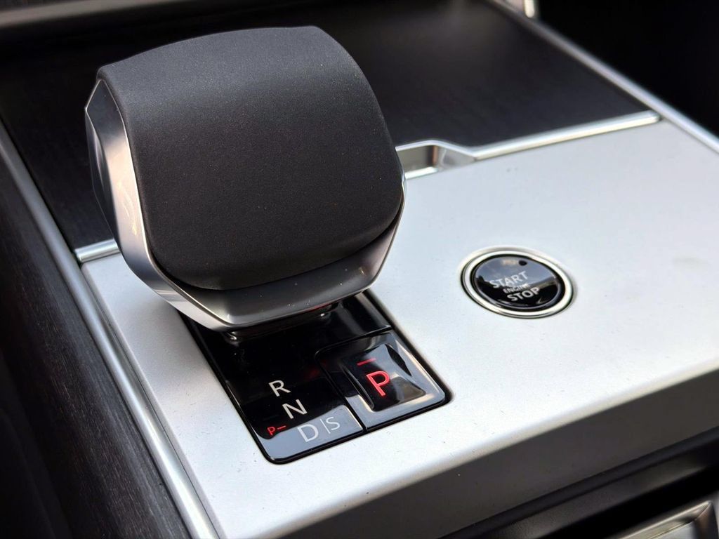New 2026 Land Rover Range Rover SE AWD/4WD image 28