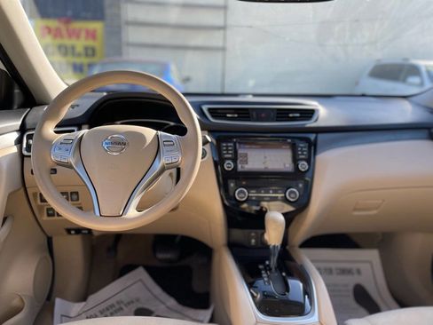 Used 2015 Nissan Rogue SV w/ SV Premium Package FWD image 10