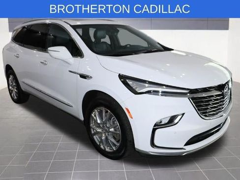 Used 2023 Buick Enclave Premium w/ Experience Buick Package AWD/4WD image 10