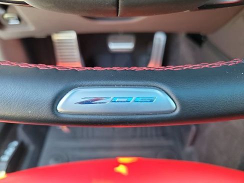 Used 2025 Chevrolet Corvette Z06 RWD image 32