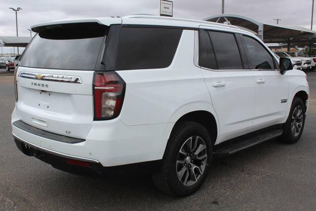 Used 2022 Chevrolet Tahoe LT w/ Luxury Package AWD/4WD image 3