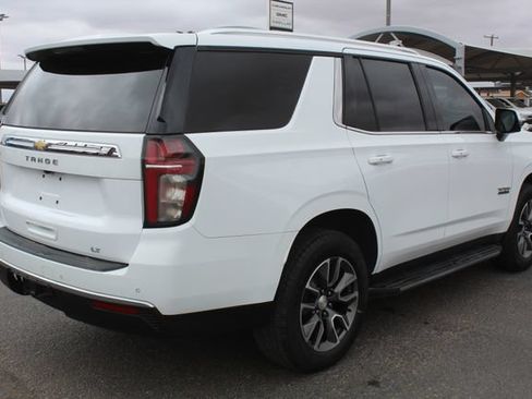 Used 2022 Chevrolet Tahoe LT w/ Luxury Package AWD/4WD image 3