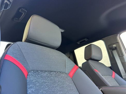 New 2026 Chevrolet Colorado Z71 image 18