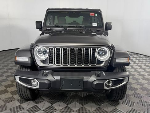 Certified 2025 Jeep Wrangler Unlimited Sahara w/ Safety Group AWD/4WD image 3