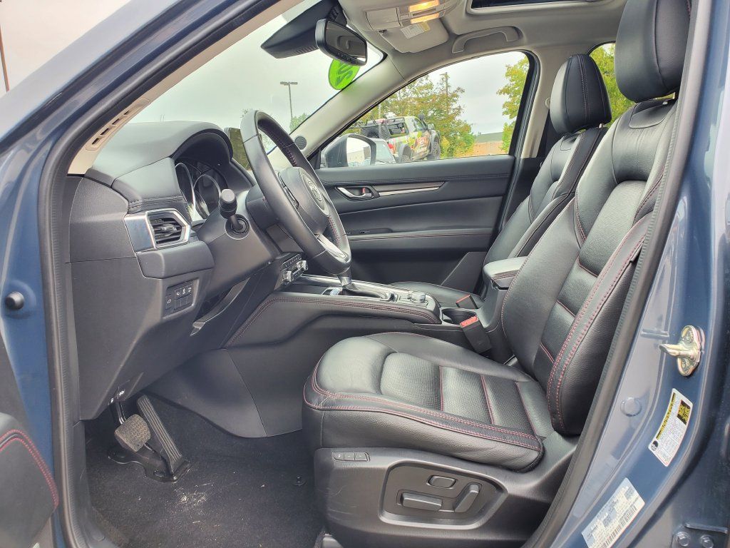 Used 2025 MAZDA CX-5 Carbon Edition AWD/4WD image 16