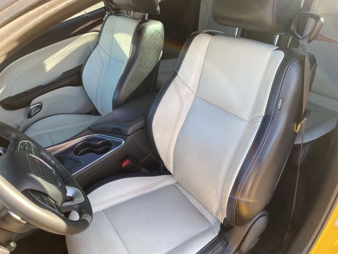 Used 2017 Dodge Challenger SXT Plus image 12