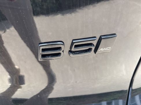 New 2026 Volvo XC40 B5 Ultra w/ Protection Package Premier AWD/4WD image 9