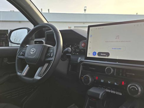 Certified 2025 Toyota 4Runner TRD Off-Road Premium image 13