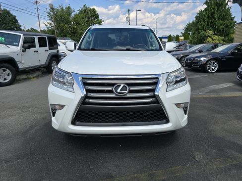 Used 2015 Lexus GX 460 w/ Premium Package image 8