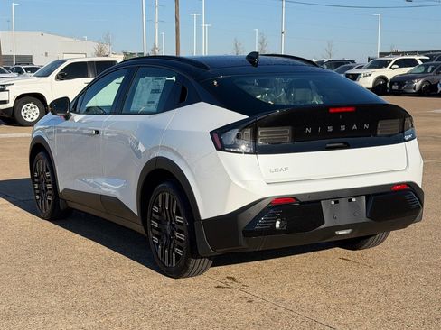 New 2026 Nissan Leaf Platinum+ image 5