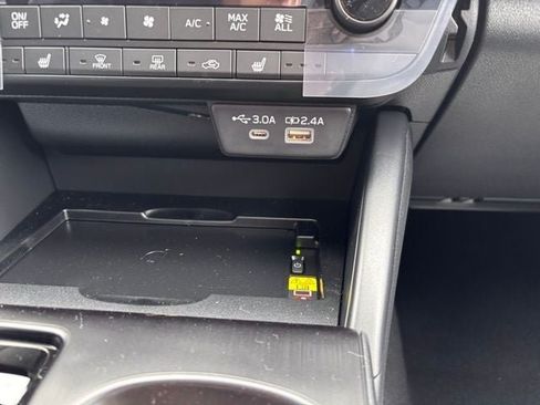 New 2026 Subaru Outback Limited AWD/4WD image 21