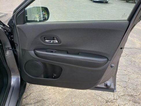 Used 2019 Honda HR-V LX image 20