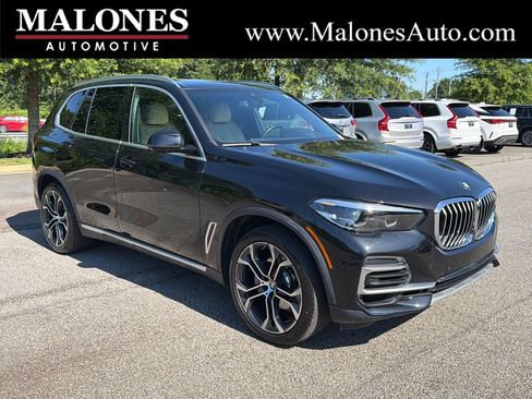 Used 2022 BMW X5 sDrive40i w/ Premium Package RWD image 1