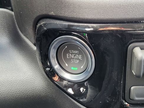 New 2026 GMC Sierra 1500 Elevation image 18