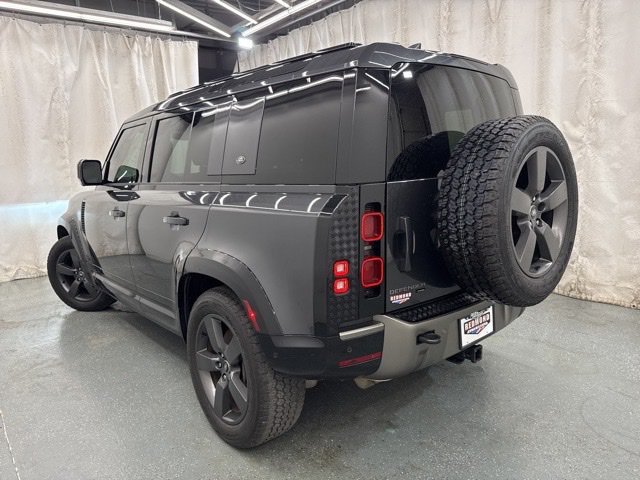 Used 2023 Land Rover Defender 110 X-Dynamic SE AWD/4WD image 5