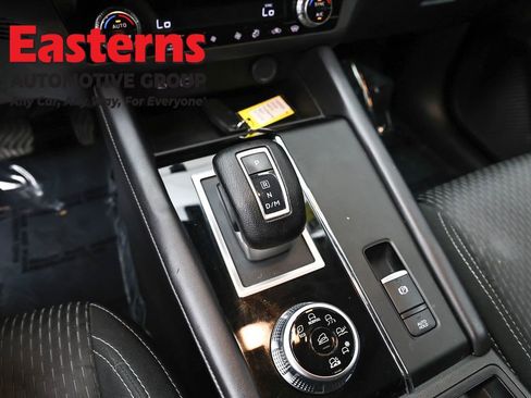 Used 2024 Mitsubishi Outlander ES AWD/4WD image 13