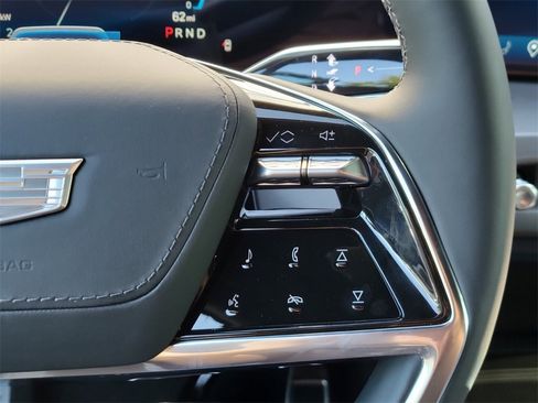 New 2026 Cadillac Vistiq Premium Luxury w/ LPO, Floor Liner Package image 27