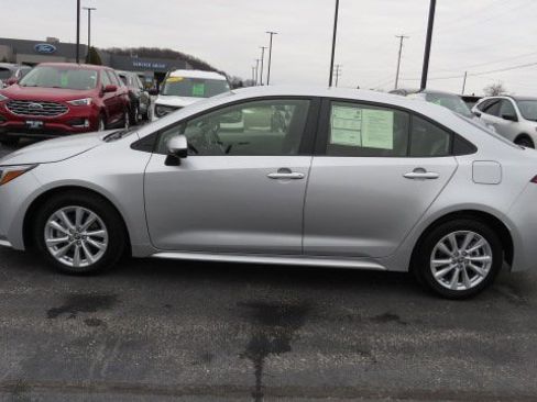 Used 2023 Toyota Corolla LE image 13