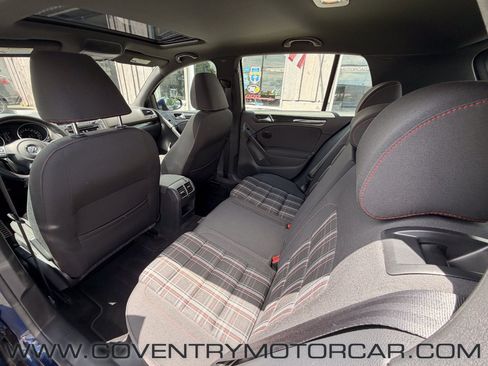 Used 2012 Volkswagen Golf 4-Door FWD image 32