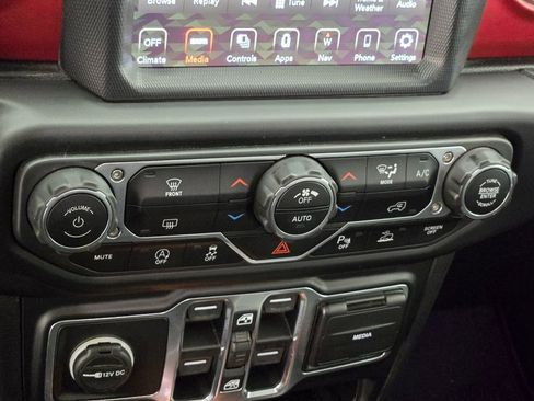 Used 2020 Jeep Gladiator Rubicon image 32