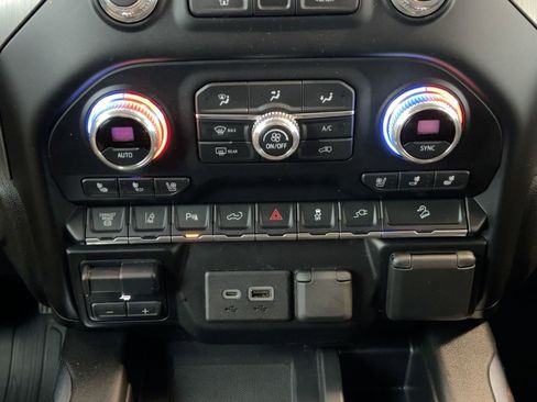 Used 2020 GMC Sierra 2500 Denali w/ Denali Ultimate Package image 15