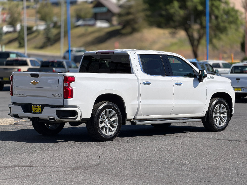 Used 2022 Chevrolet Silverado 1500 High Country w/ Safety Package II AWD/4WD image 23