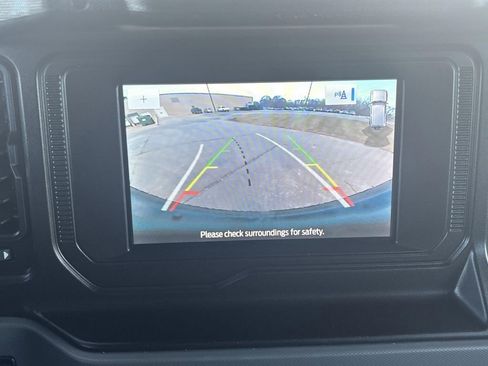 Used 2022 Ford Bronco Black Diamond image 10